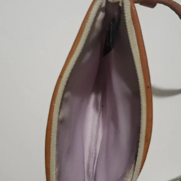 Coach Off White Wristlet Wallet - Picture 5 of 5